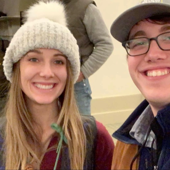 Meet your Posher, Lindsey - Picture 1 of 1